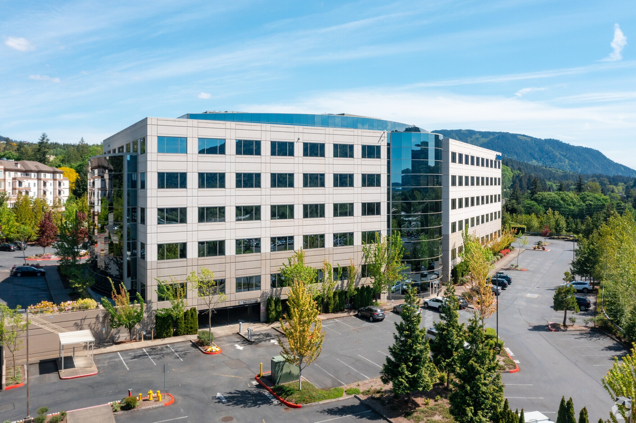 22833 SE Black Nugget Rd, Issaquah, WA for lease Building Photo- Image 1 of 15