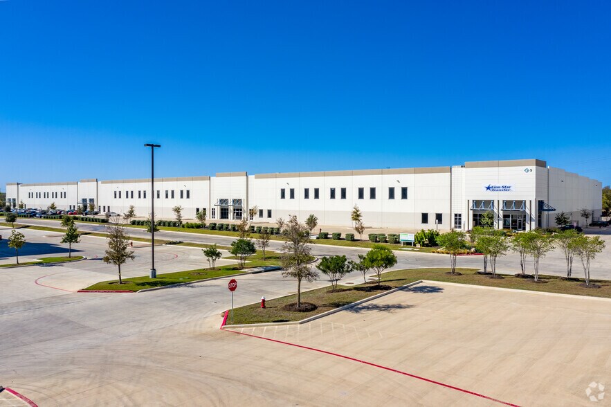 17745 Lookout Rd, Schertz, TX for lease - Building Photo - Image 2 of 4
