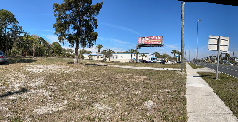 8807 US Highway 19 Port Richey - 8807 US Highway 19 Port Richey FL Frontage Along US 19 2 3 Large