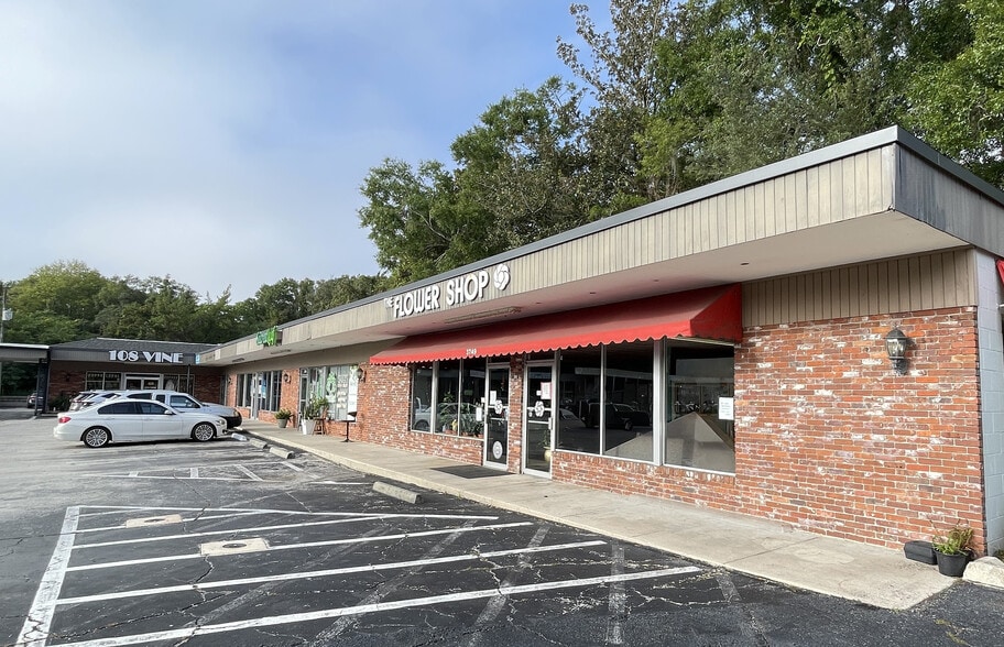 3729-3749 W University Ave, Gainesville, FL for lease - Building Photo - Image 1 of 13