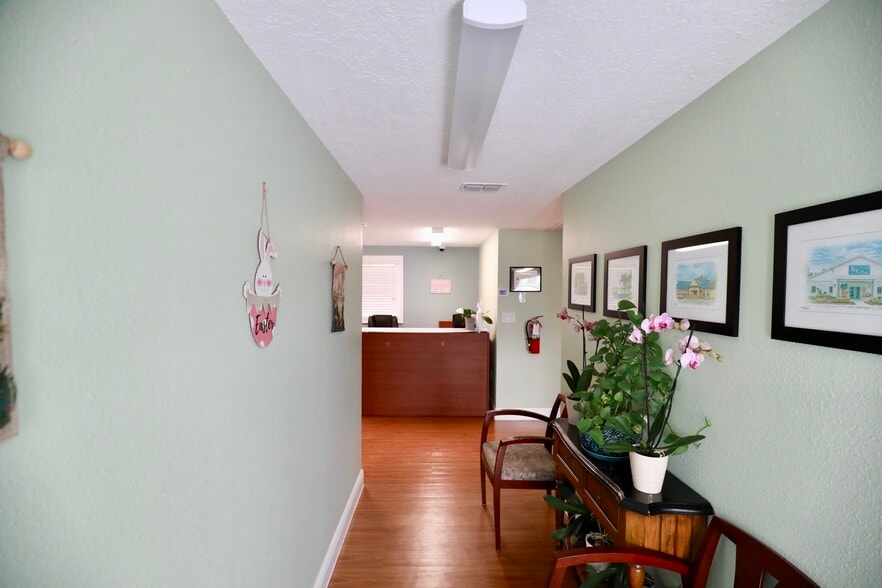 18824 County Line Rd, Spring Hill, FL for lease - Interior Photo - Image 3 of 16