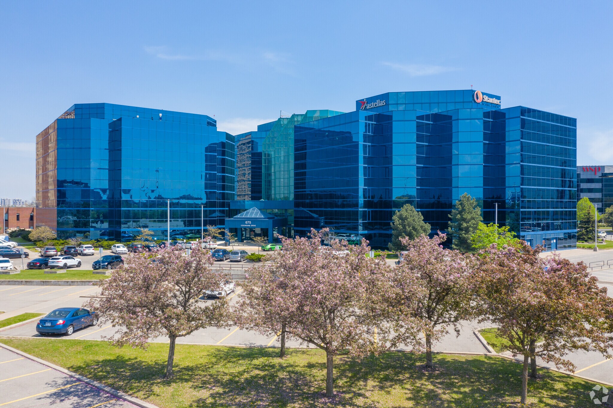 675 Cochrane Dr, Markham L3R 0B8 North Tower