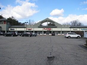 2800 Lafayette Rd, Portsmouth, NH for lease Interior Photo- Image 1 of 3