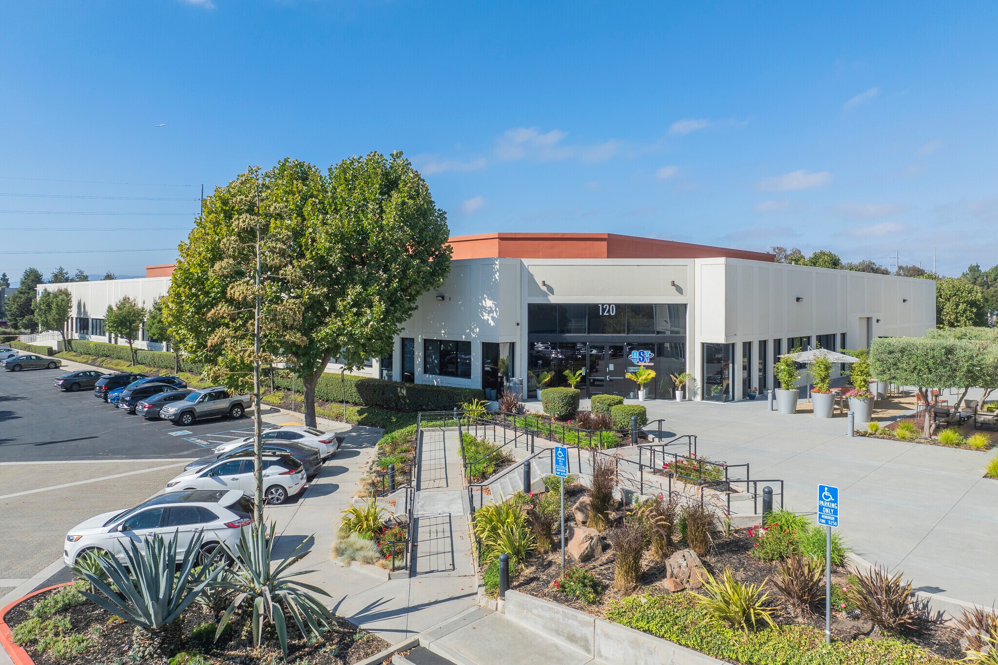 120-128 Baytech Dr, San Jose, CA for lease Building Photo- Image 1 of 13