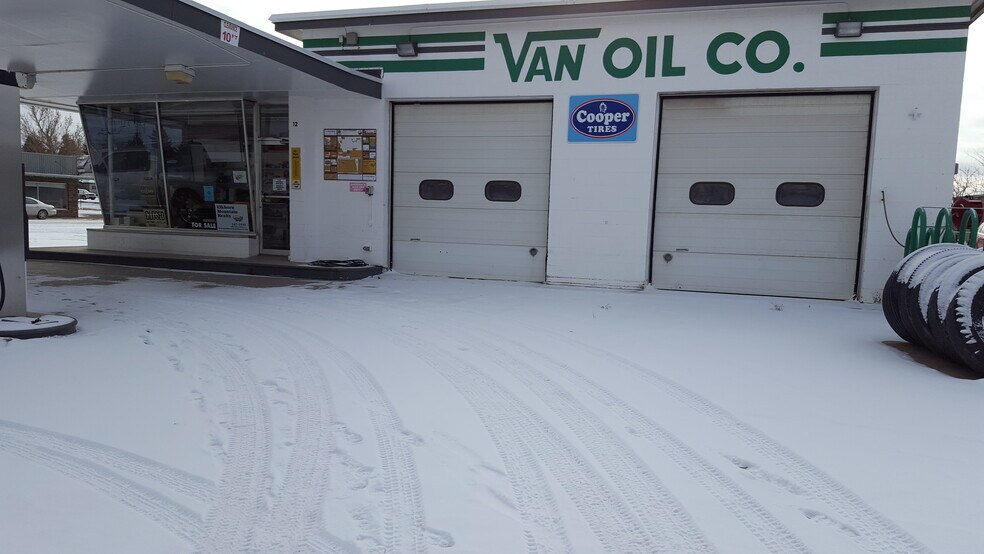 12 W Main St, White Sulphur Springs, MT 59645