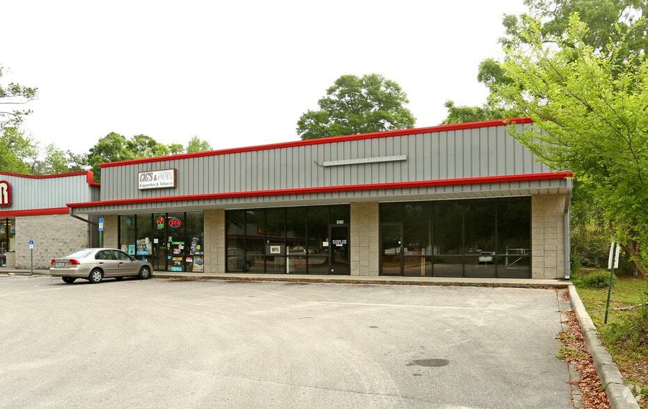 1875-1881 Oak Ridge Rd E, Tallahassee, FL for lease - Building Photo - Image 2 of 3