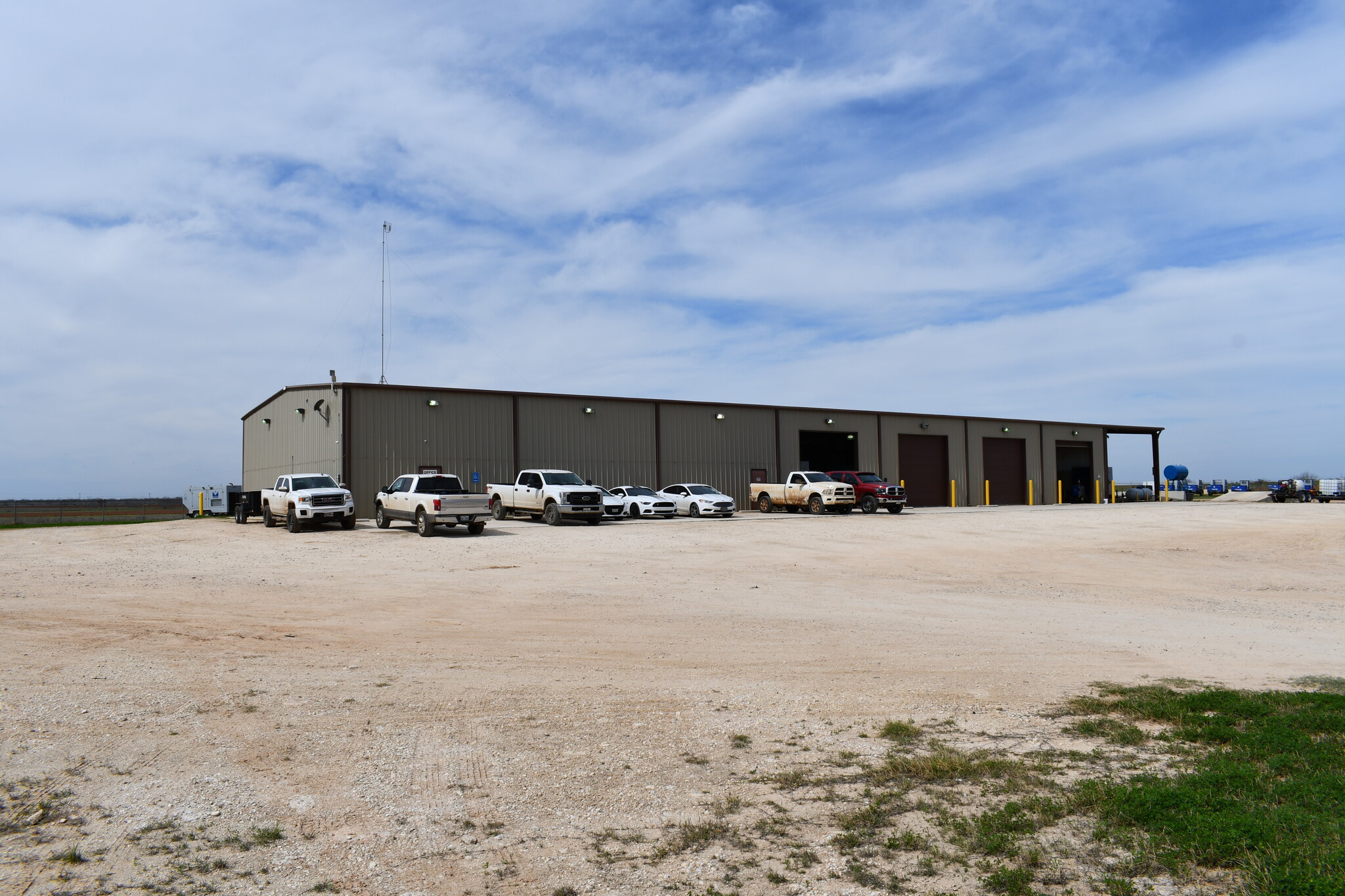 2879 W Fm 117, Dilley, TX 78017 - Industrial for Sale | LoopNet