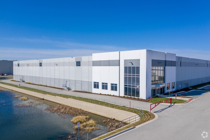 1200 N Schmidt Rd, Romeoville, IL for sale - Primary Photo - Image 1 of 1