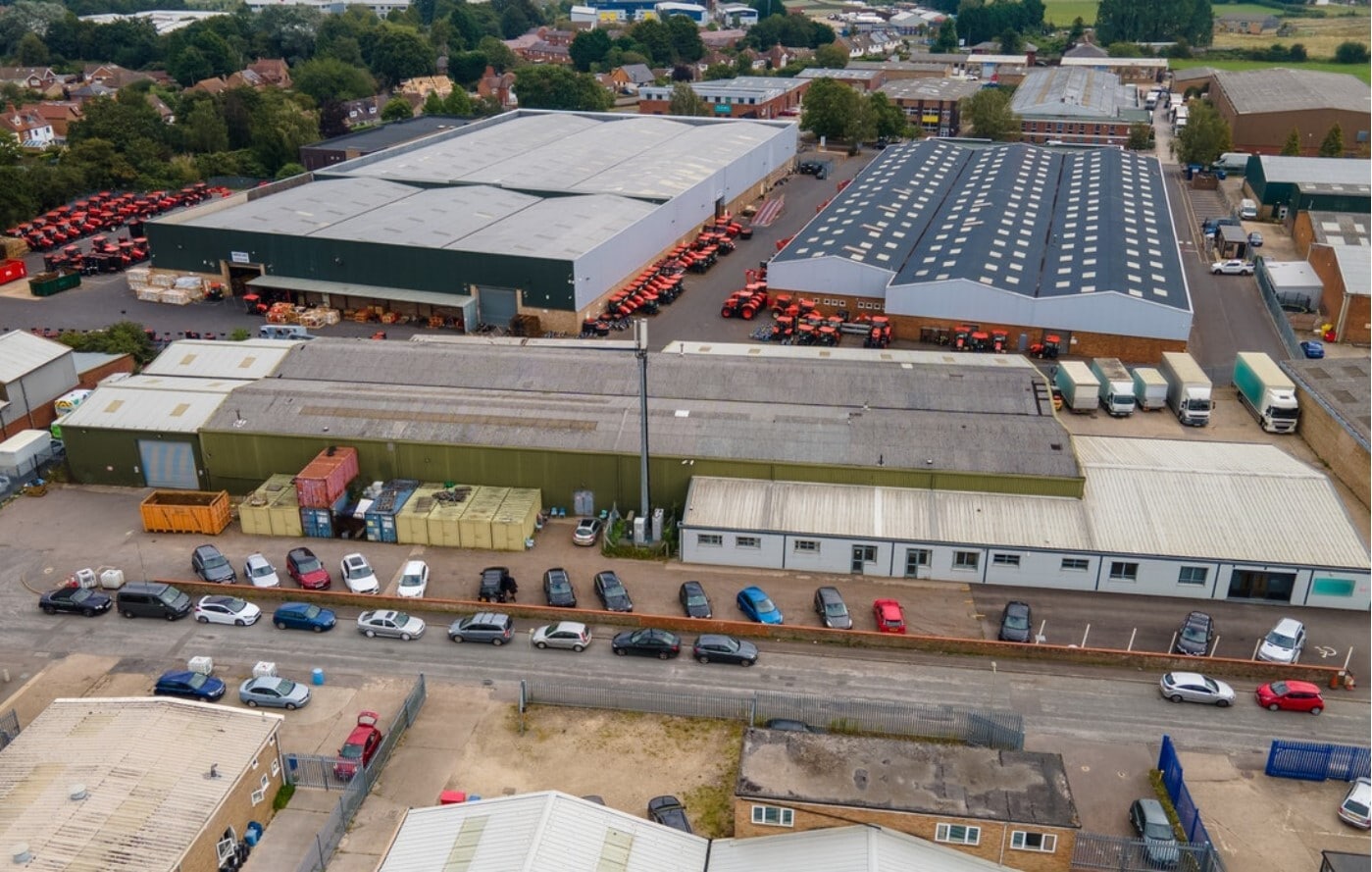 4 Lupton Rd, Thame for sale Primary Photo- Image 1 of 1