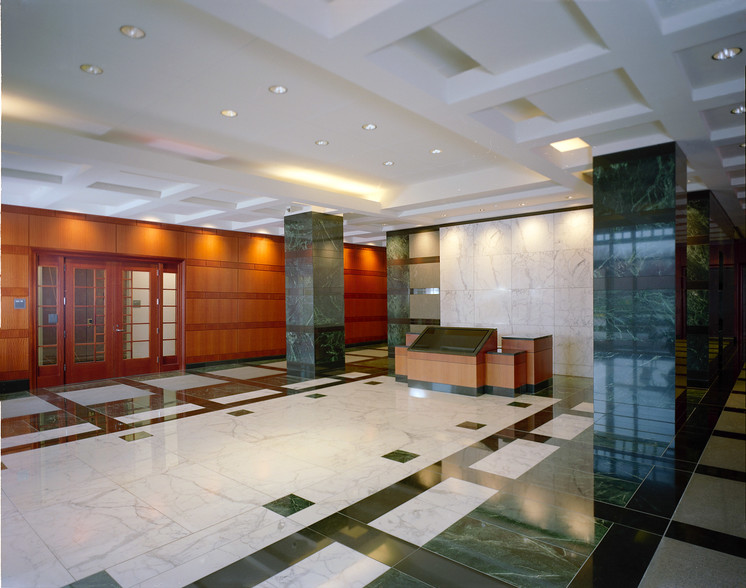 2400 Century Pky, Atlanta, GA for lease - Lobby - Image 2 of 6