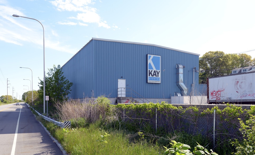 66 Valley St, East Providence, RI for sale - Building Photo - Image 3 of 4