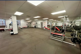 5306 Clinton Dr, Houston, TX for lease Interior Photo- Image 2 of 2