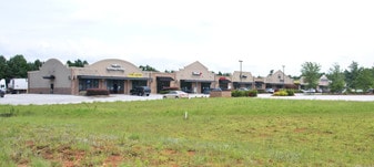 The Shoppes at Chapel Hill - Storefront Property