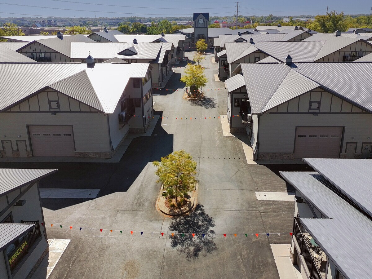 2224 Ferry Road, Naperville, IL 60563 - Unit 103 -  - Interior Photo - Image 1 of 10