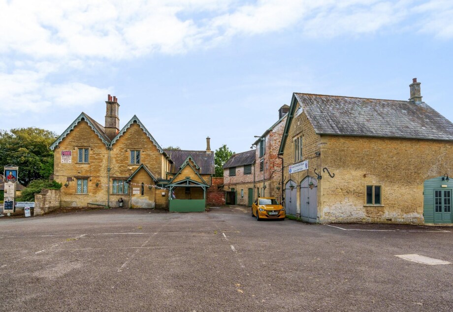 1 Church Rd, Hilmarton for sale Building Photo- Image 1 of 1