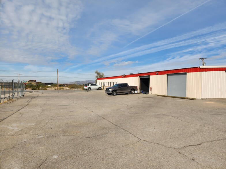 1100 Kastrin St, El Paso, TX for lease - Building Photo - Image 2 of 15