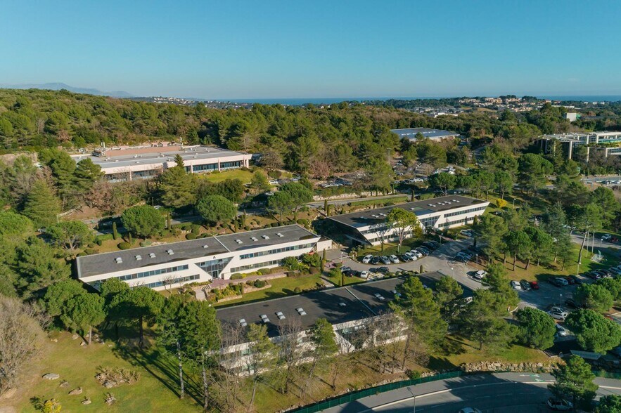 300 Rue Du Vallon, Valbonne for lease - Building Photo - Image 1 of 9