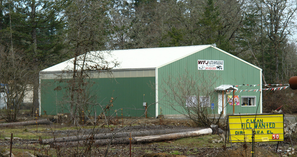 25703 OR-126 Hwy, Veneta, OR for sale - Primary Photo - Image 1 of 5