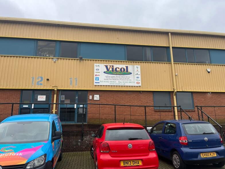 Unit 9-12 Works Rd, Letchworth Garden City for lease - Building Photo - Image 1 of 9