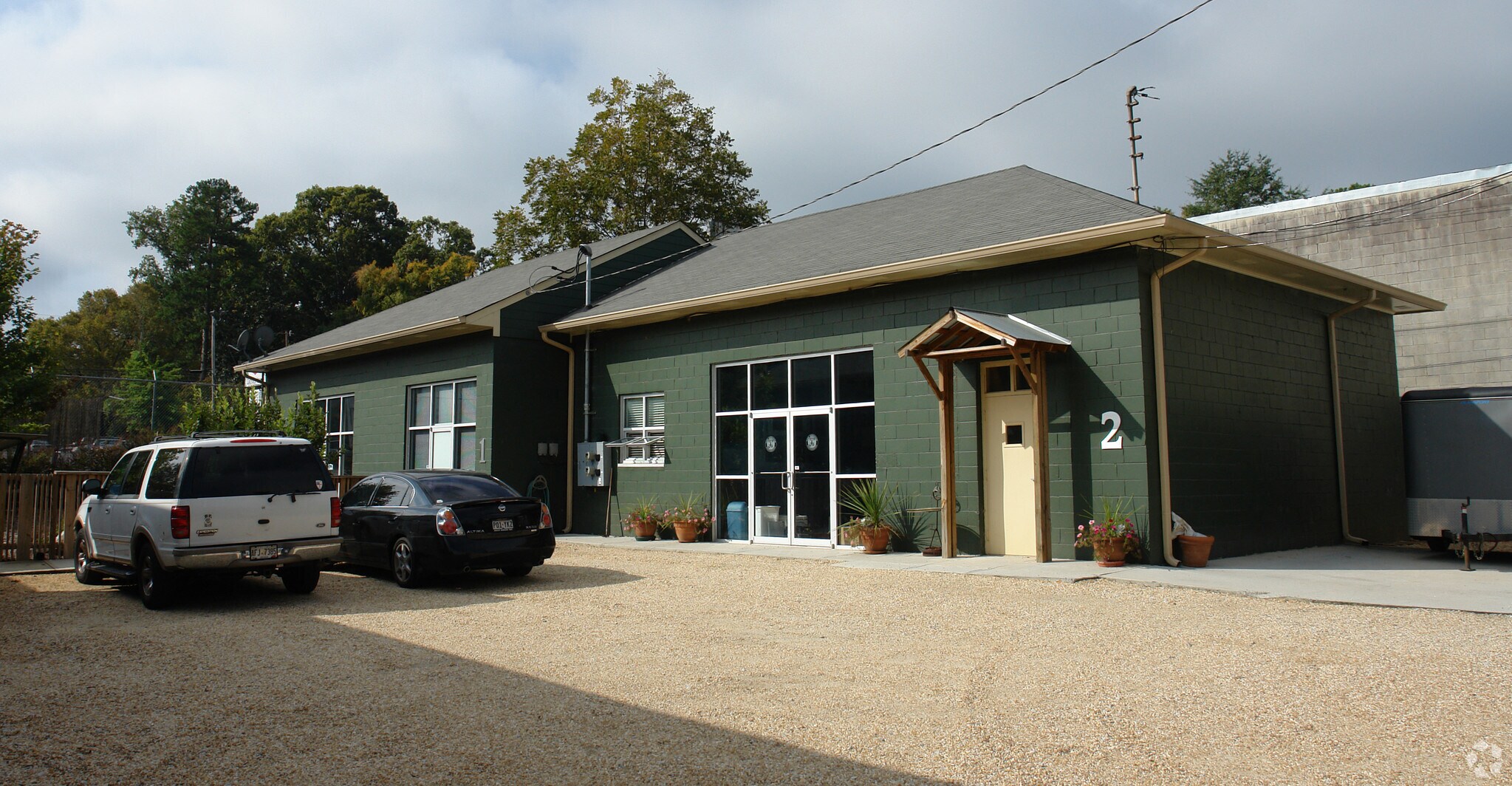 409 Mead Rd, Decatur, GA for sale Primary Photo- Image 1 of 1