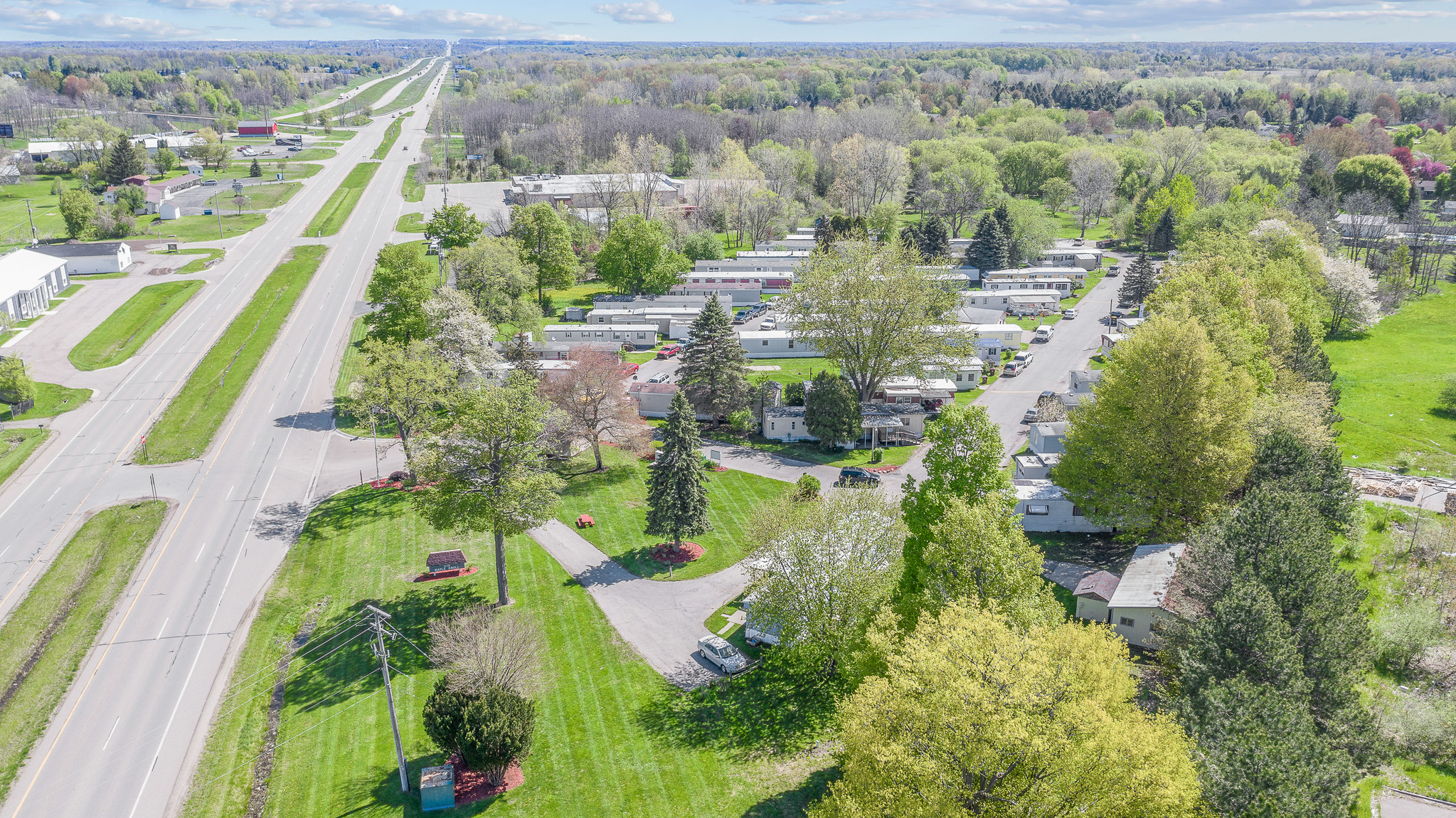 1716 Lansing Rd, Charlotte, MI for sale Building Photo- Image 1 of 1