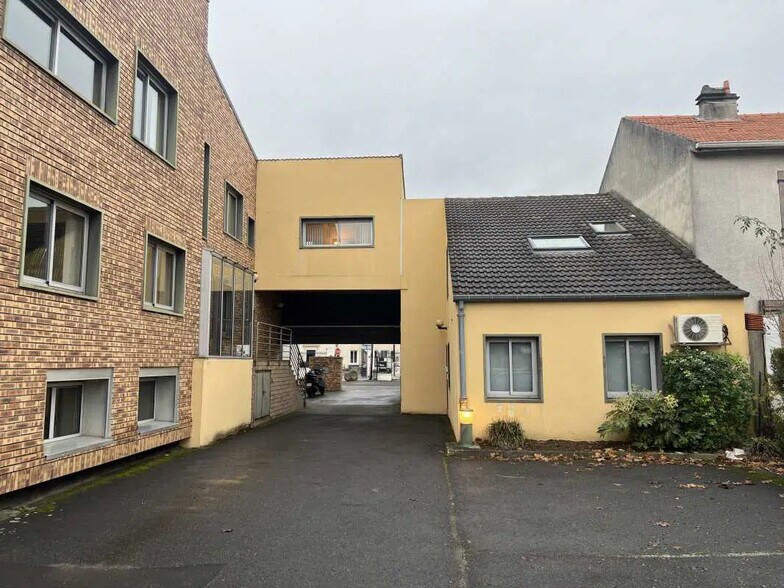 2 Bis Rue Des Coquelicots, 91160 Longjumeau - Office for Sale | LoopNet