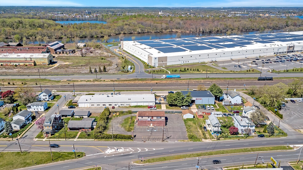 1137 Bordentown Rd, Burlington, NJ for sale - Building Photo - Image 2 of 25