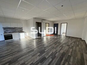 20 Rue De L'Industrie, Heyrieux for lease Interior Photo- Image 1 of 5
