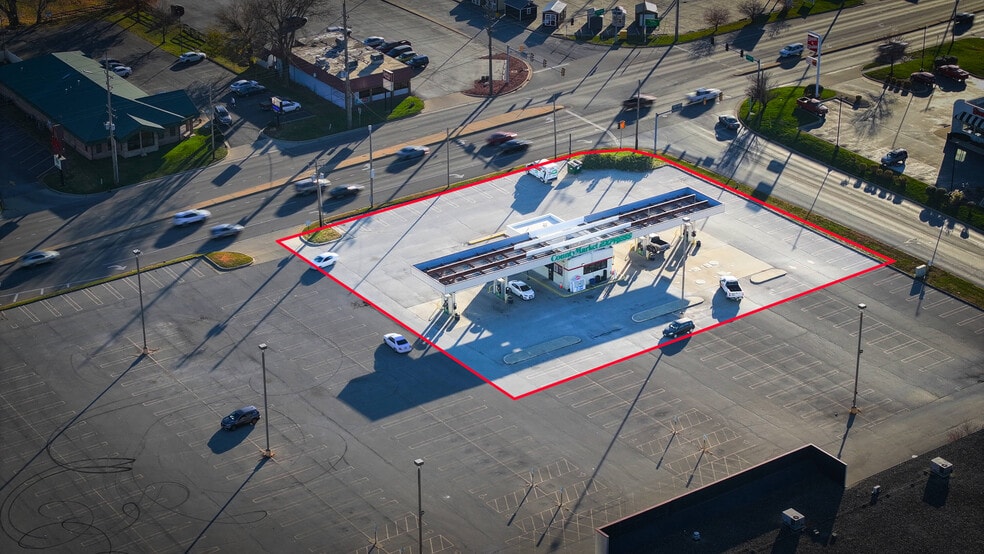 1498 Pershing rd, Decatur, IL for lease - Building Photo - Image 3 of 5