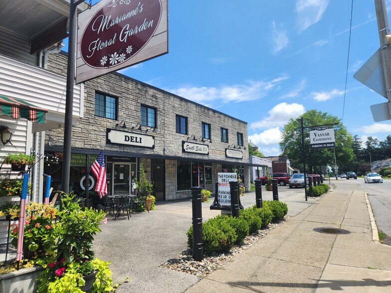 200 Hooker Ave, Poughkeepsie, NY for sale - Building Photo - Image 1 of 1