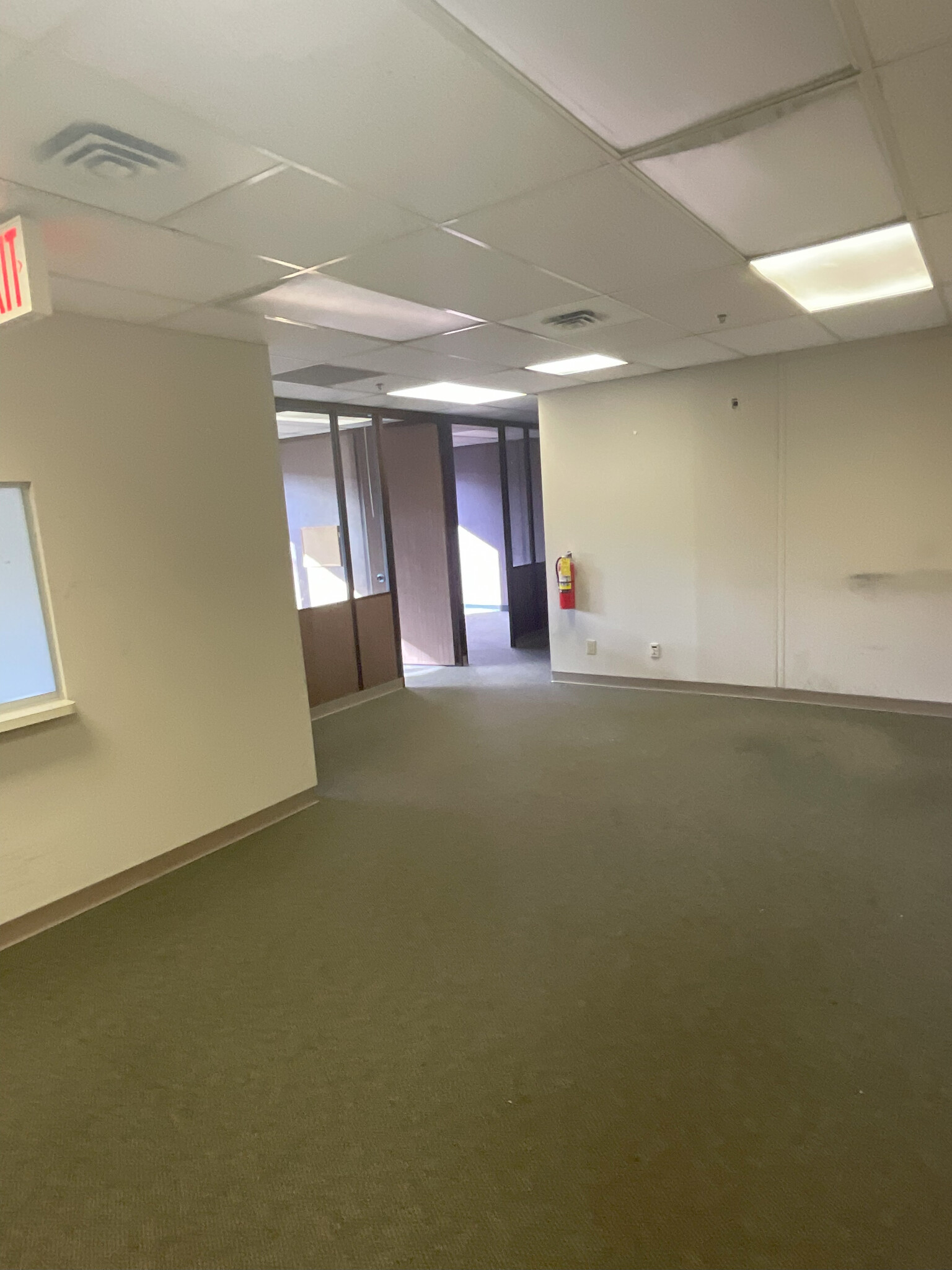 1718-1720 NW Peachtree St, Atlanta, GA for lease Interior Photo- Image 1 of 4