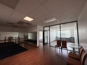 18888 Labin Ct, Rowland Heights, CA for lease Interior Photo- Image 1 of 10