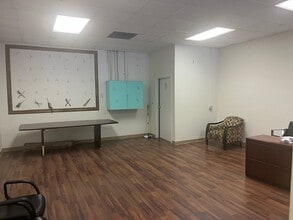 2200 Colonial Ave, Norfolk, VA for lease Building Photo- Image 2 of 4