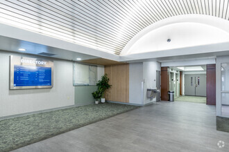 2400 Trawood Dr, El Paso, TX for lease Lobby- Image 2 of 27