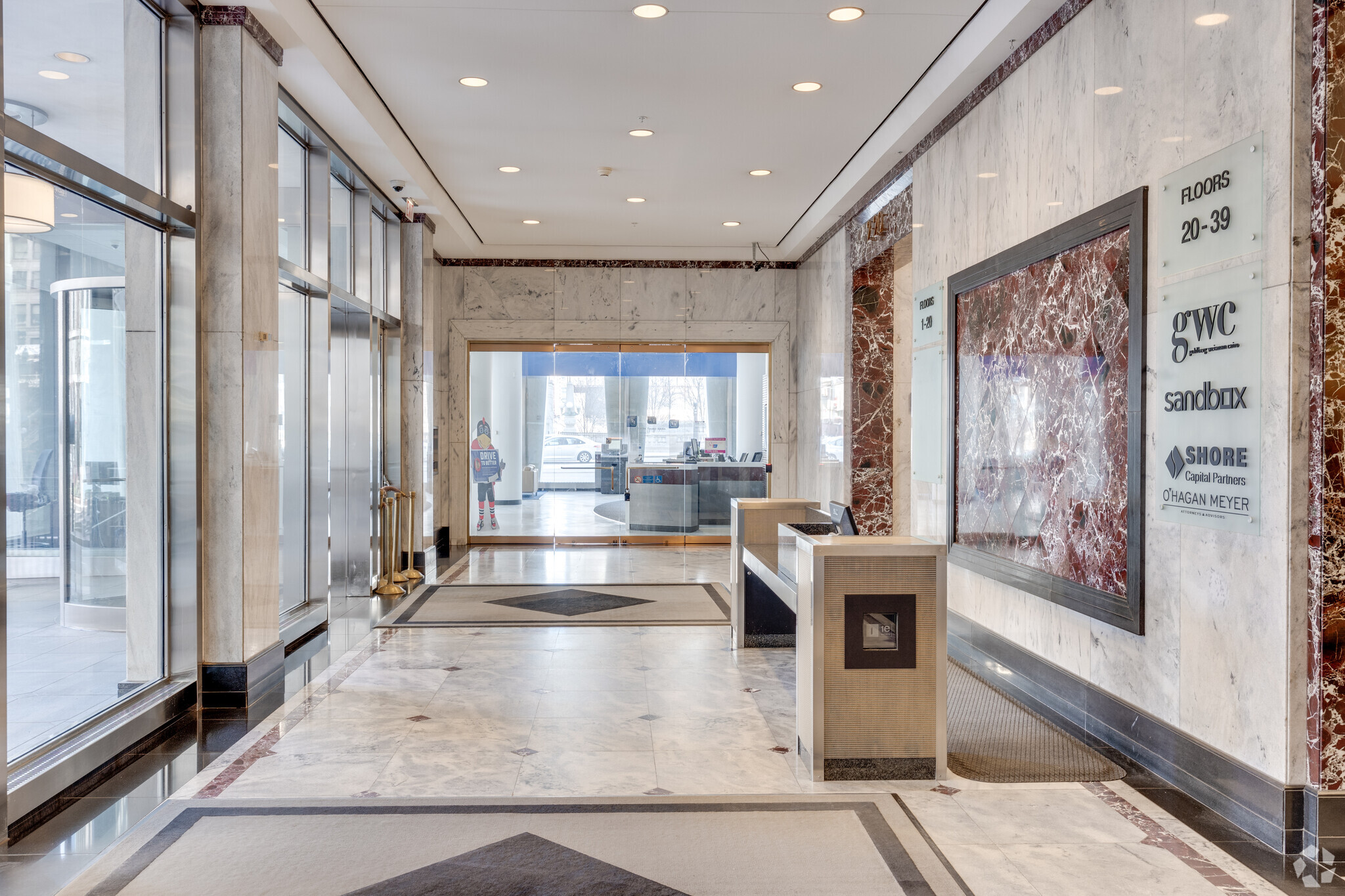 1 E Wacker Dr, Chicago, IL 60601 - One East Wacker | LoopNet 