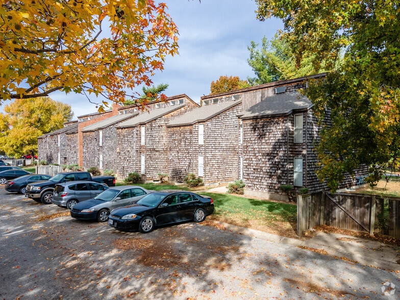 11337 Calico Dr, Kansas City, MO for sale - Primary Photo - Image 1 of 4