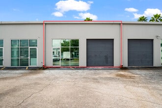 7901 Kingspointe Pky, Orlando, FL for lease Building Photo- Image 2 of 22