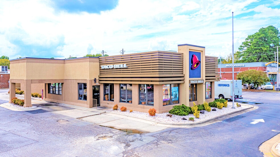 602 E Main St, Benson, NC for sale - Building Photo - Image 1 of 1