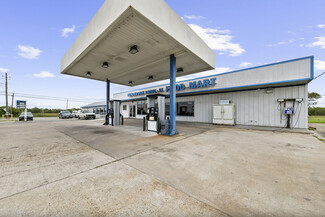 More details for 103 Henderson St, Palacios, TX - Retail for Sale