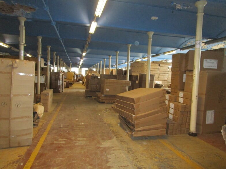 Fitton St, Oldham for sale - Interior Photo - Image 2 of 2