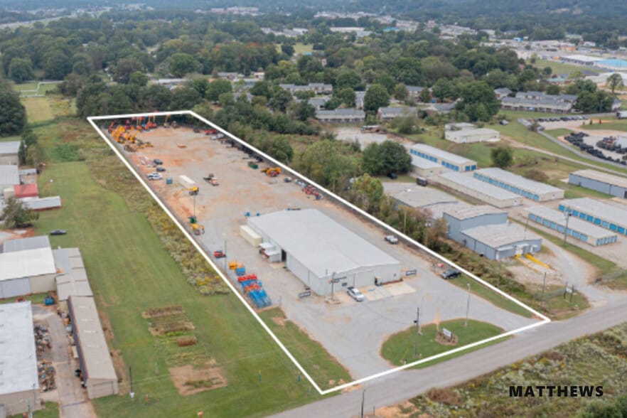 90 Industrial Dr, Oxford, AL for sale - Building Photo - Image 2 of 3