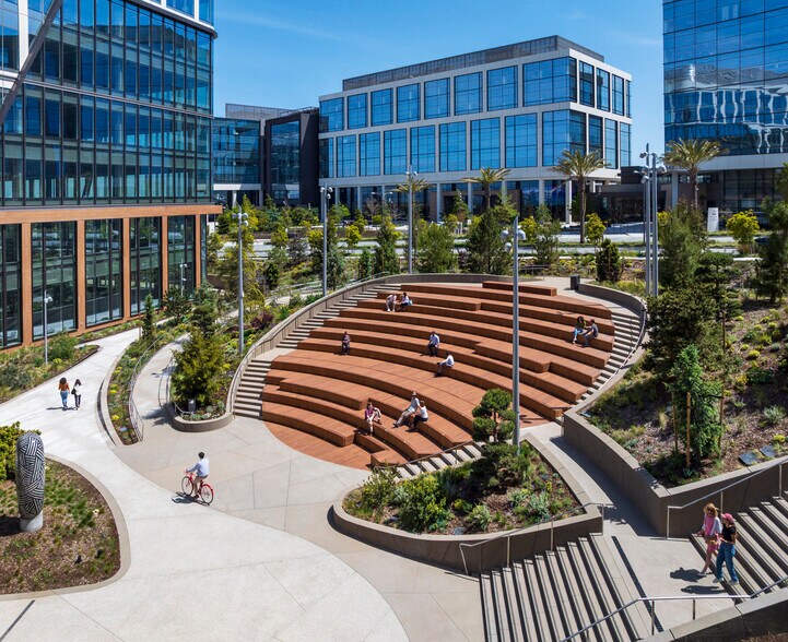 384 Oyster Point Blvd, South San Francisco, CA for lease - Building Photo - Image 3 of 25