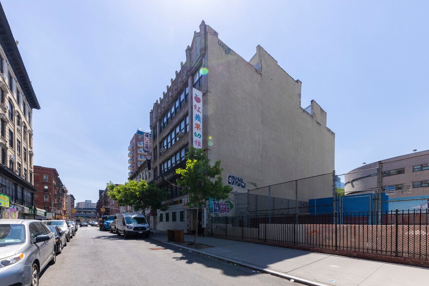 39 Eldridge St, New York, NY for sale - Building Photo - Image 1 of 16