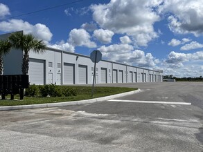 16281-16291 Domestic Ave., Fort Myers, FL for lease Building Photo- Image 2 of 2