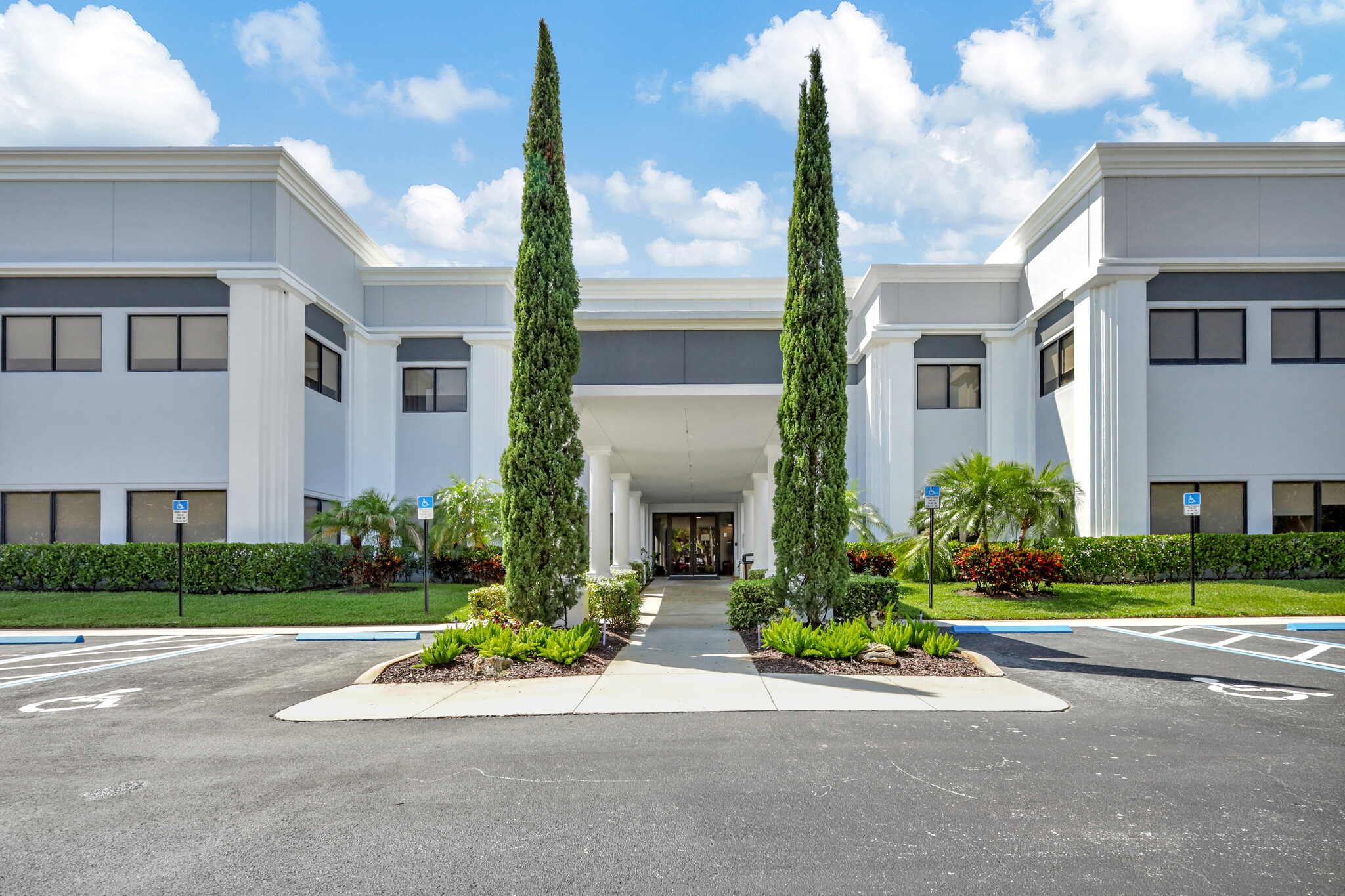 6551 Park Of Commerce Blvd NW, Boca Raton, FL for lease Building Photo- Image 1 of 11