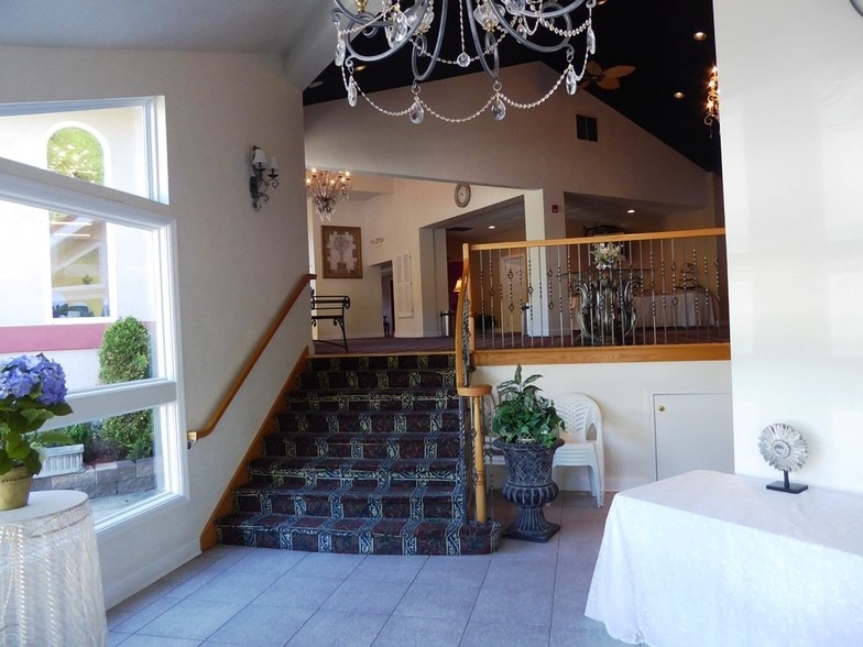 879 Freeport Rd, Creighton, PA 15030 Office for Lease