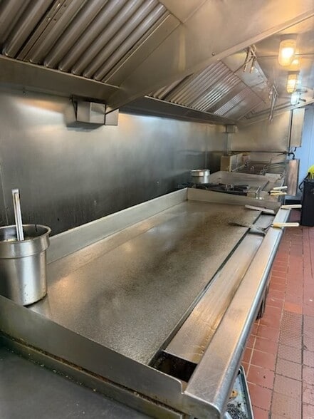 17308 Susquehanna Trl, New Freedom, PA for sale - Building Photo - Image 2 of 16