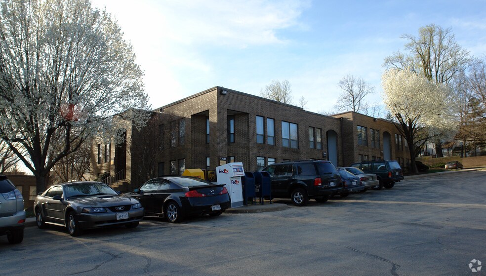 7653-7659 Leesburg Pike, Falls Church, VA for lease - Primary Photo - Image 1 of 1