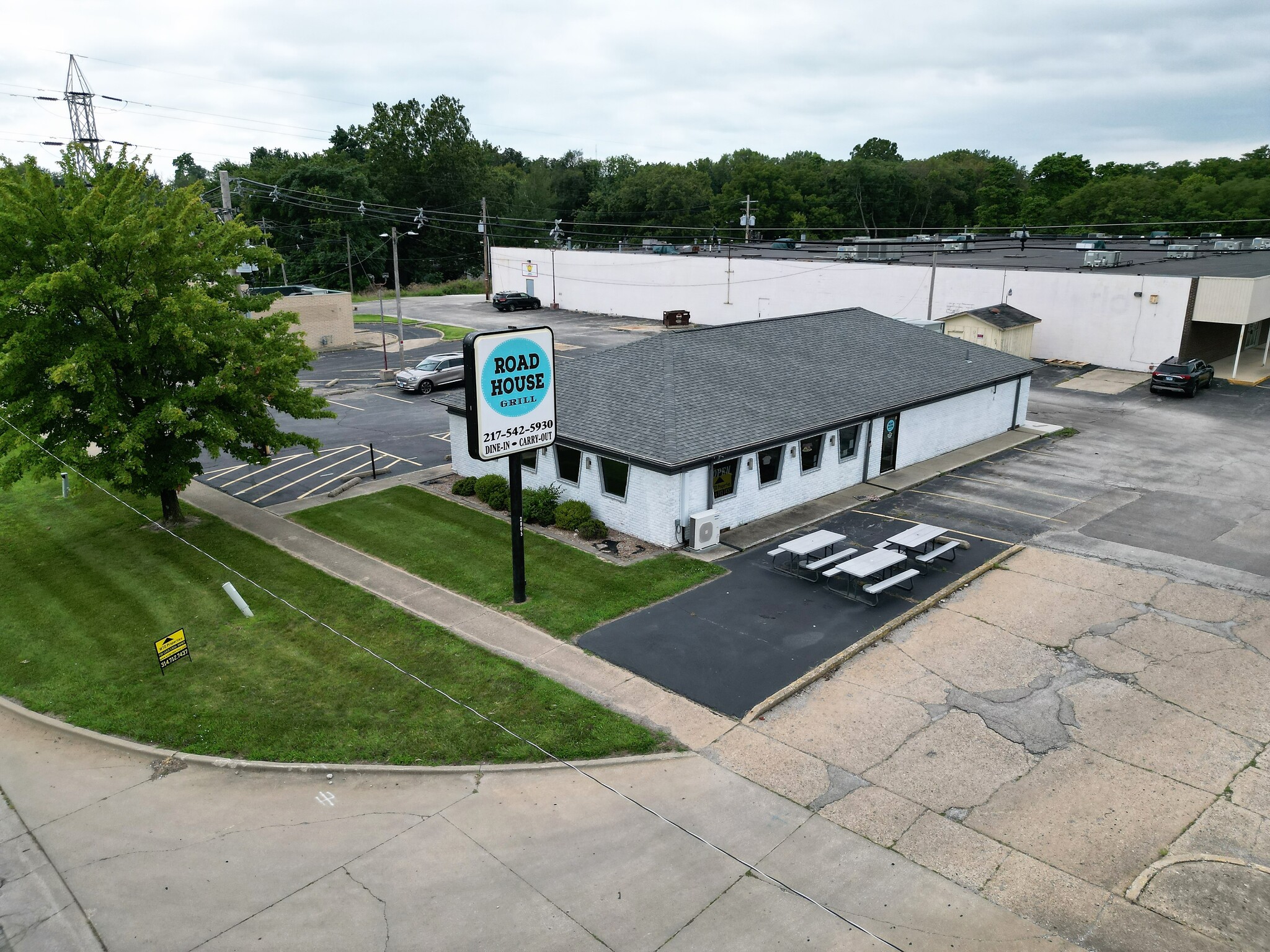 2805 N Main St, Decatur, IL for lease Primary Photo- Image 1 of 6