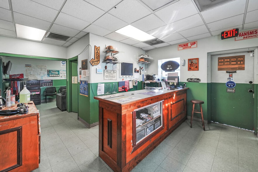 502 Washington St, South Houston, TX for sale - Lobby - Image 3 of 35